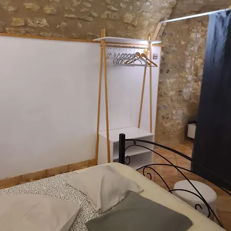 Maison De Bourg En Pierre Saint-Maurice (Puy-de-Dome)